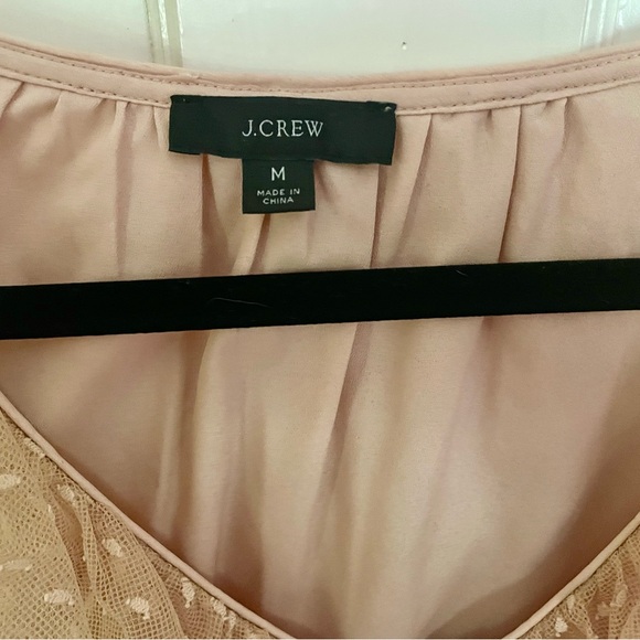 J Crew Ruffleneck Top in Clip Dot - Picture 2 of 3